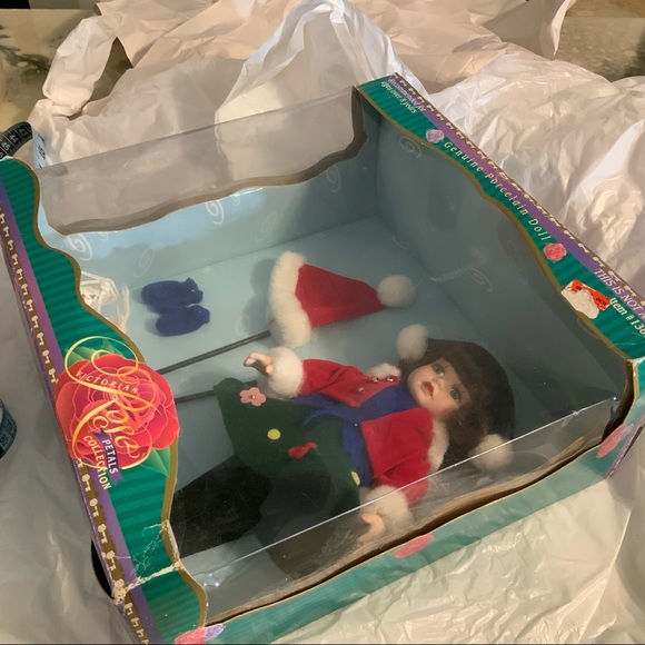 SKIING DOLL PORCELAIN XMAS WINTER DRESS VINTAGE SET - Picture 8 of 11